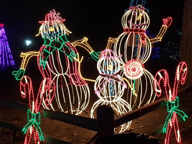 Best Christmas Lights Abq 2022 The Albuquerque River Of Lights And What You Need To Know