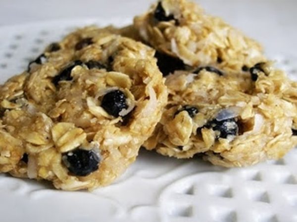 lemon-blueberry oatmeal cookies
